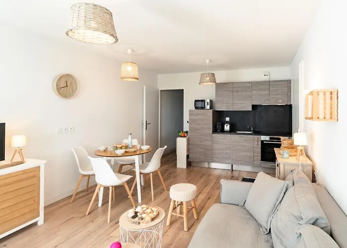 Les Balcons Des Pecheurs C21 By Interhome شقة